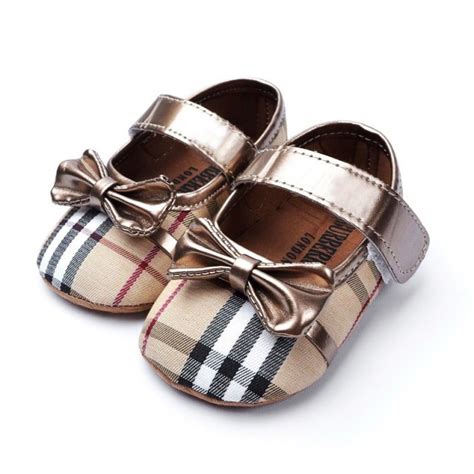 Burberry baby girl shoes